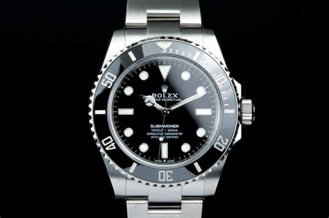 Rolex Submariner (No Date) Full set from Authorized Dealer